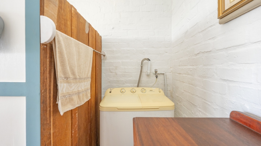 To Let 1 Bedroom Property for Rent in Agulhas Western Cape